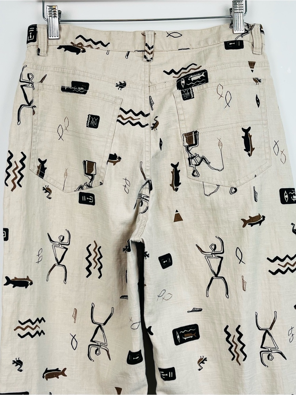 Vintage Chico’s tribal fish print cotton spandex capri pants, medium. - Picture 3 of 9